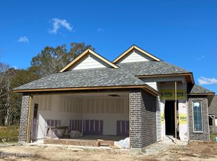 406 Twin Meadow Ln, Lafayette, LA 70508
