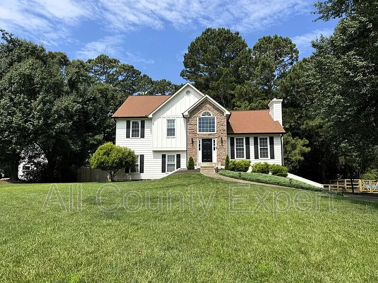 7745 Wynfield Dr — Photo 1