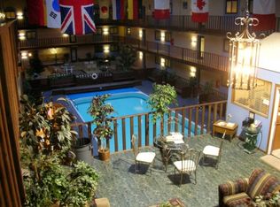 1306 Lincoln Atrium, Urbana, IL