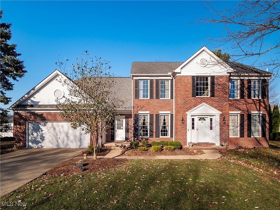 1st image of 550 Parkside Dr