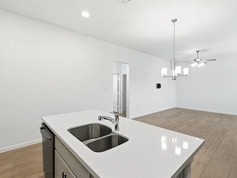 3101 Bell Flower Dr — Photo 18