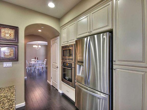 5th image of 2835 Taymouth Way