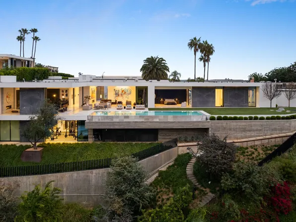 9265 Robin Dr, Los Angeles, CA 90069