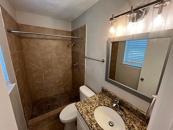 5th image of 1114 High Meadow Dr