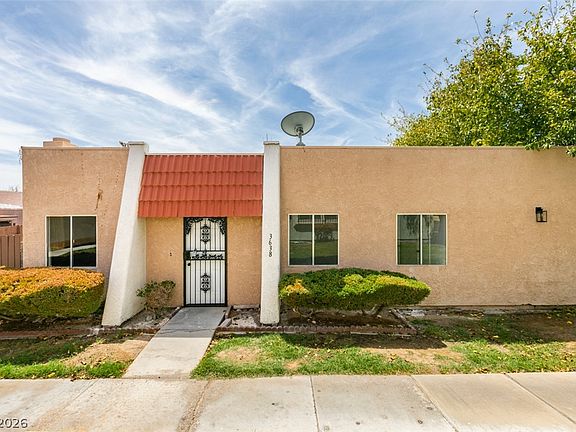 5th image of 3638 Villa Knolls East Dr