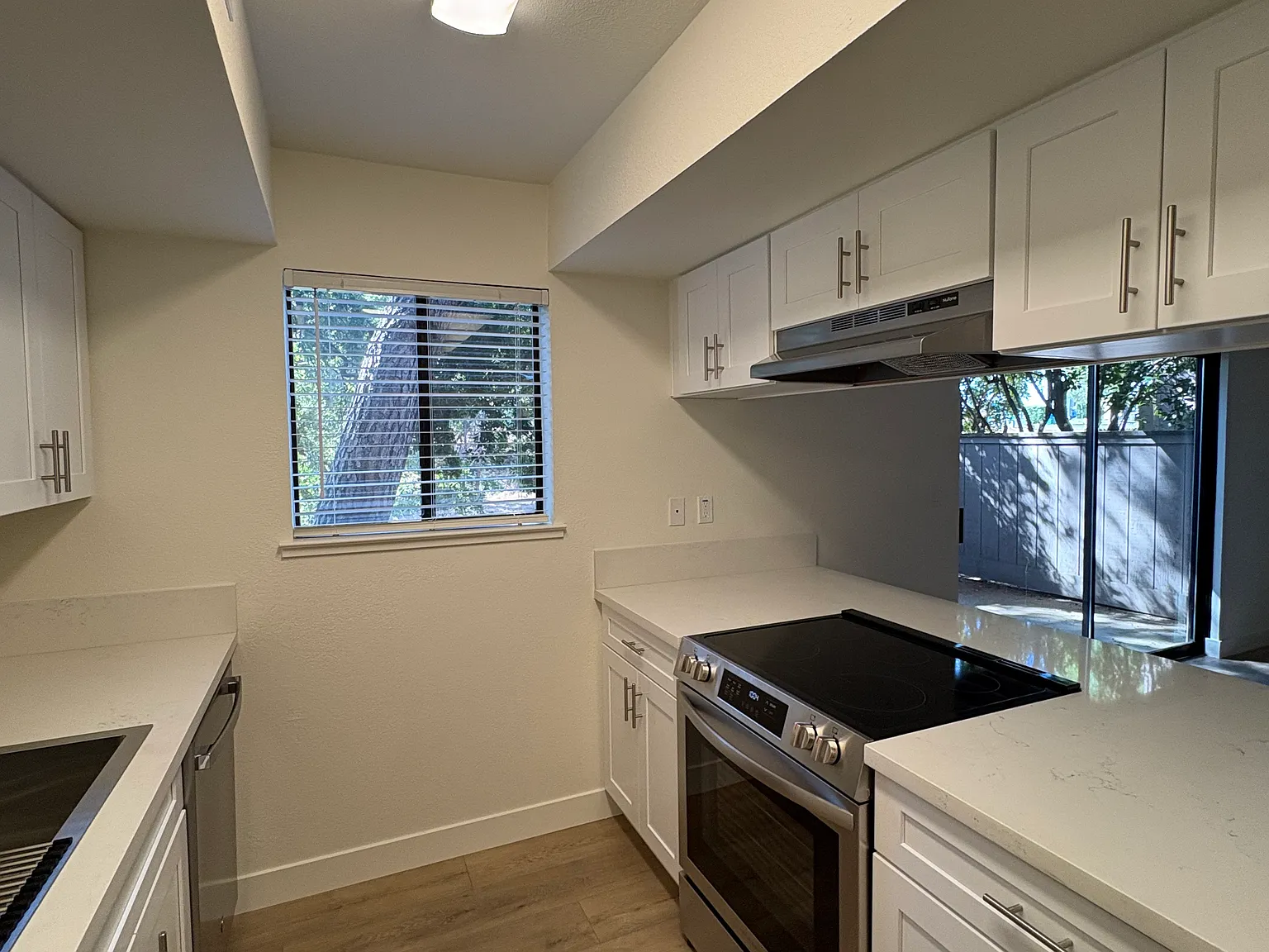 Cambridge Oaks Apartments — Photo 2