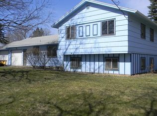 16 Gate House Trl, Henrietta, NY 14467