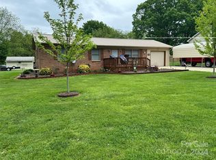 517 W Main St, Maiden, NC 28650