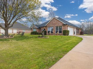 6911 Westover Dr, Granbury, TX 76049