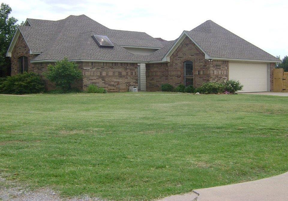 1st image of 2 NW Pecan Valley Dr