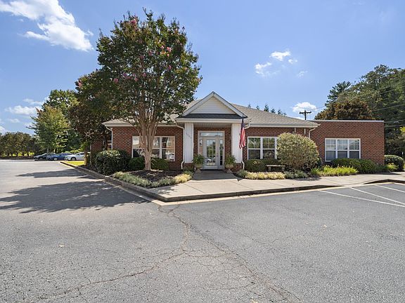 5th image of 1200 College Pointe Ln APT 224