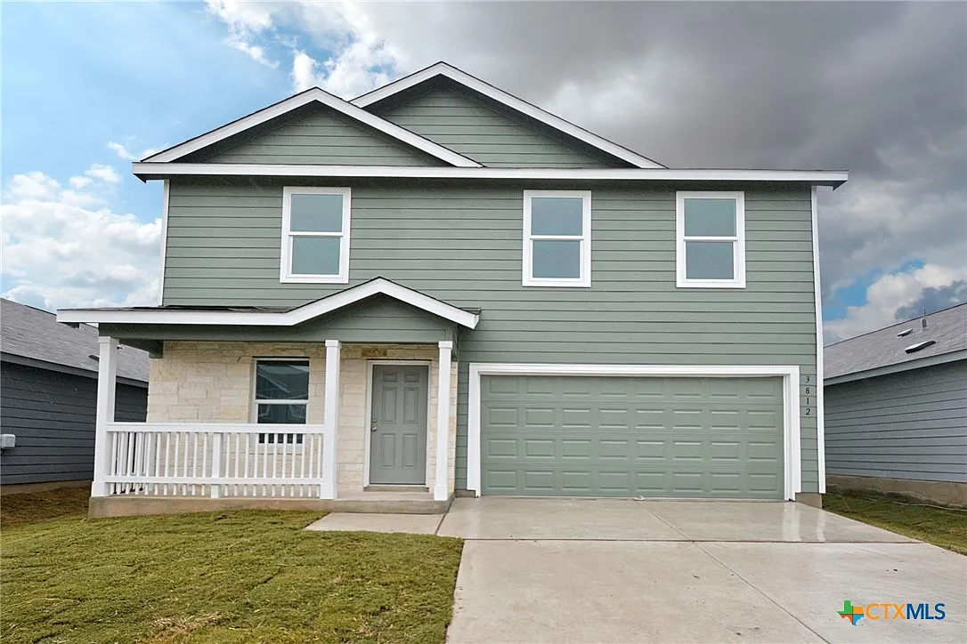 4 bed, 2.5 bath, 1874 sqft, $1,650 — Photo 3