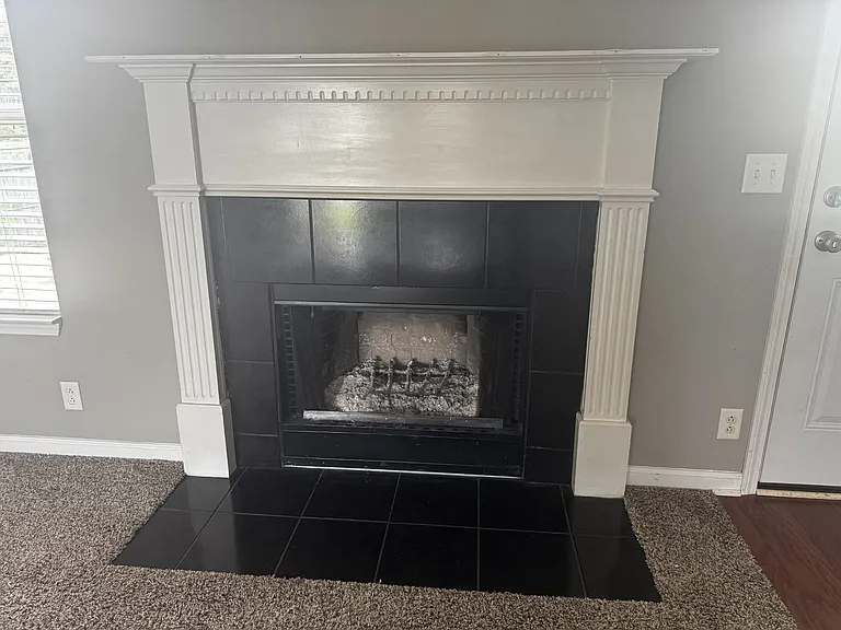 3044 Wellington Pl — Photo 2