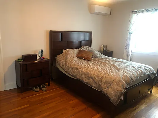 Rented by Metropolis International Realty Inc. | media 9
