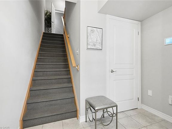 5th image of 87 Hugill Way