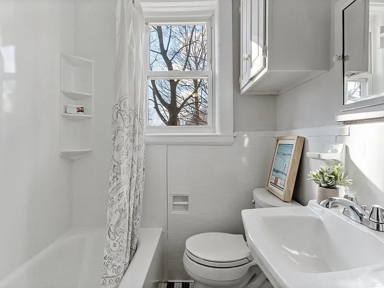 41 Butler Rd #3J — Photo 2