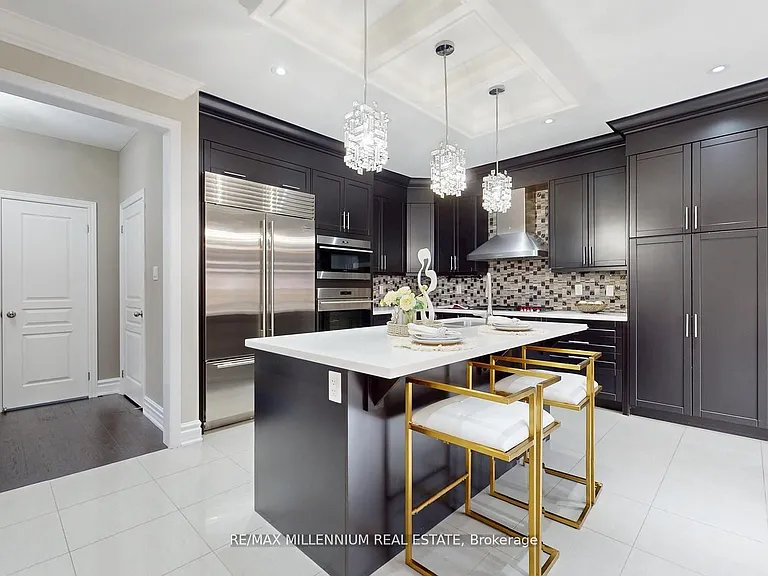 51 Kincardine St — Photo 8