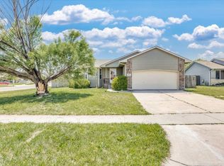 1954 N McRae Dr, Goddard, KS 67052