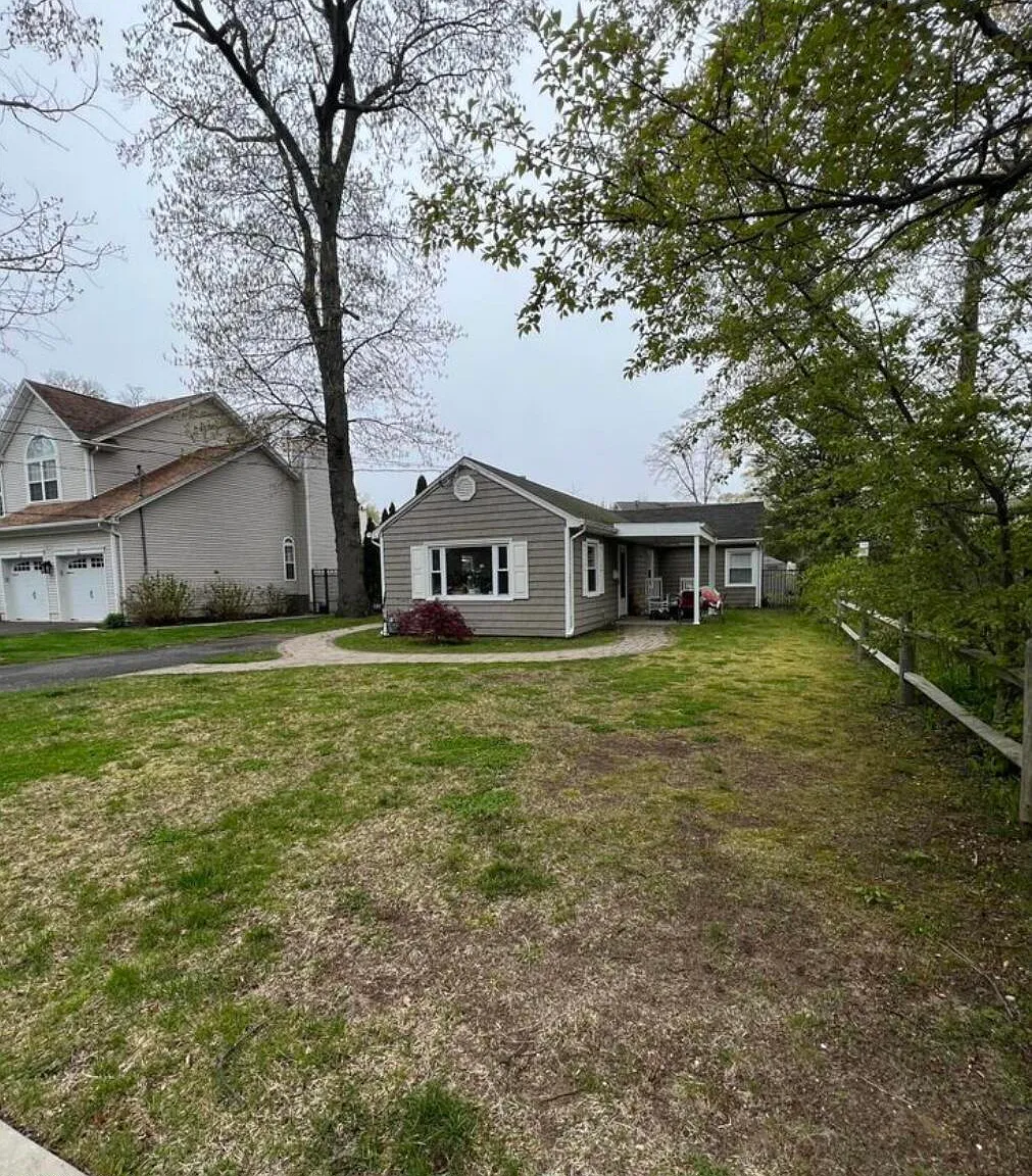 2 bed, 1024 sqft, $3,500 — Photo 3