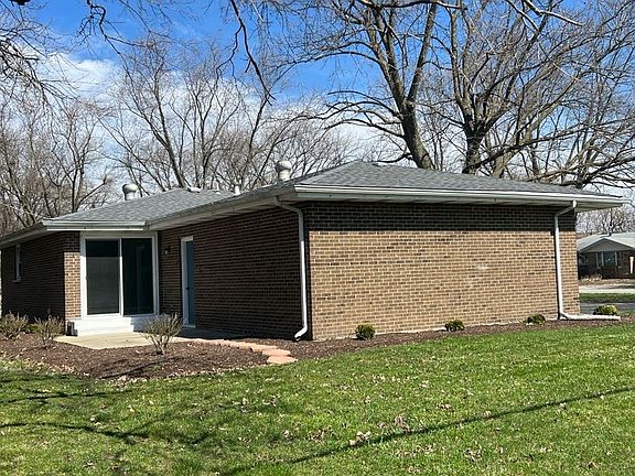 3rd image of 503 E Juniper Ln