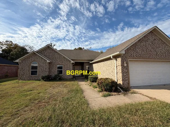 1905 Airborn Dr, Jacksonville, AR 72076