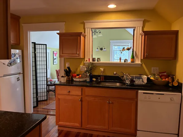 72 Powder House Blvd, Somerville, MA 02144