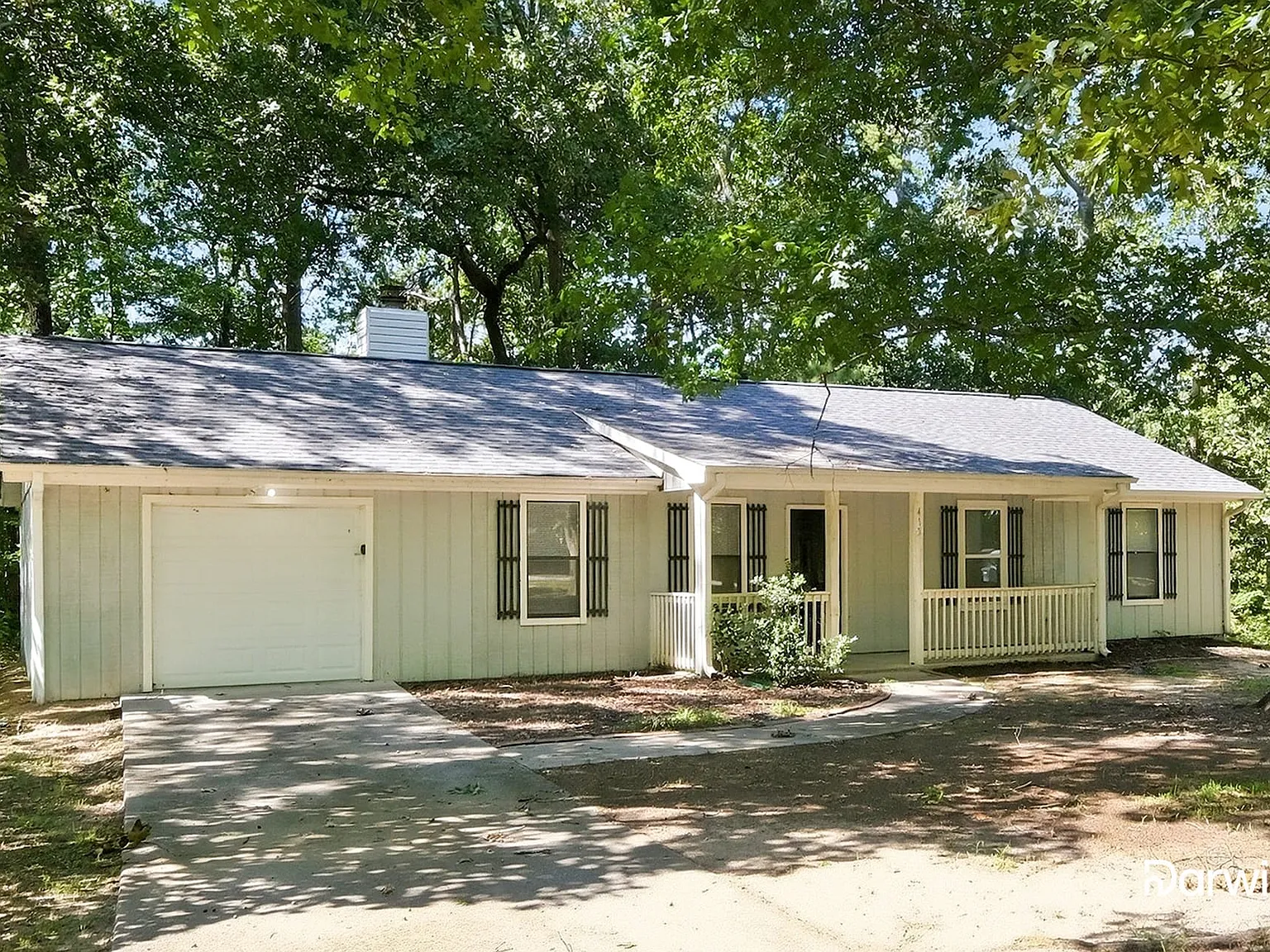 3 bed, 2.0 bath, 1346 sqft, $1,755 — Photo 2