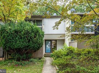 11715 Newbridge Ct, Reston, VA 20191