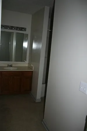 1117 Crown Pointe Dr — Photo 5
