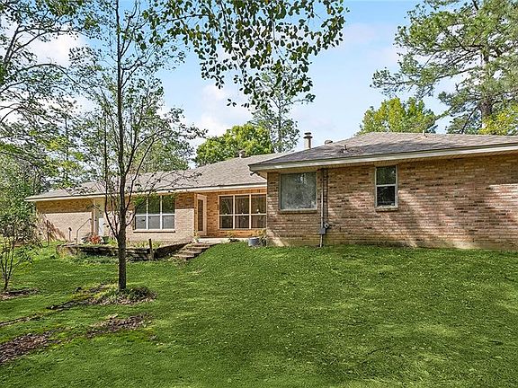 3rd image of 435 Parlange Dr