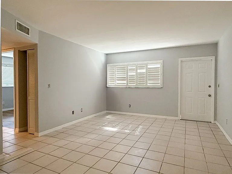 10101 Sandy Hollow Ln #102 — Photo 19