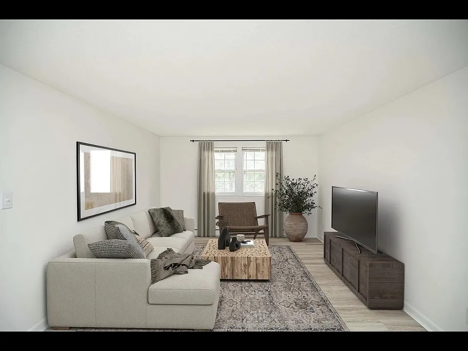 103 S Policy St #8