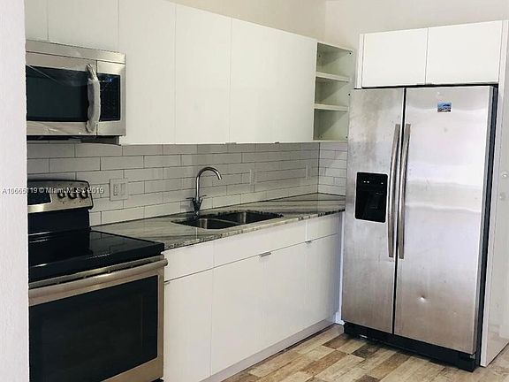 5th image of 531 NW 106th St Unit 531
