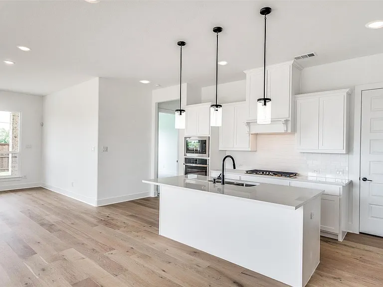 2302 Mercy Way — Photo 14