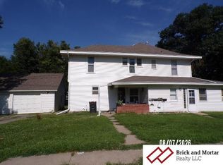 823 Market St #4, Beatrice, NE 68310