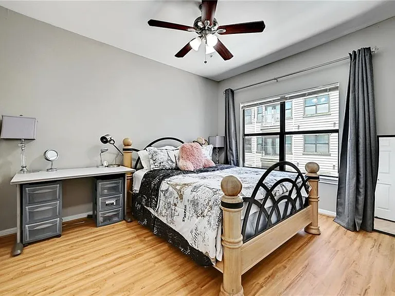 2502 Leon St #518 — Photo 18