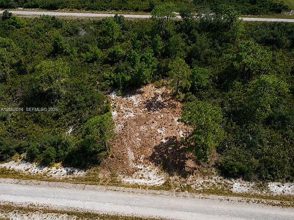 2nd image of 3554 Mariana Ave