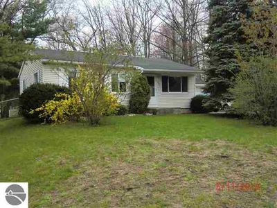 791 E South Airport Rd, Traverse City, MI, 49686