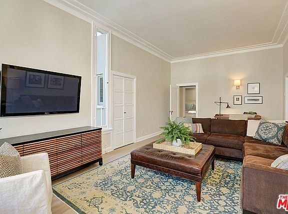 4th image of 8164 Willoughby Ave