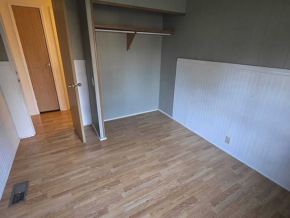 4th image of 25509 39th Ave E