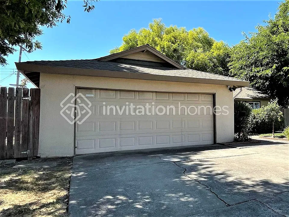 3457 Jola Cir