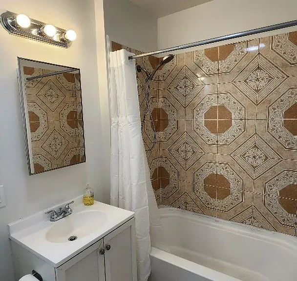 1003 Roosevelt Ave — Photo 9