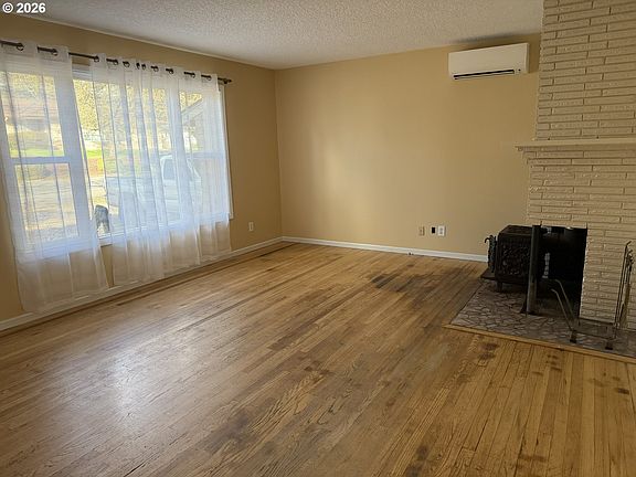 5th image of 3908 Gifford Pl