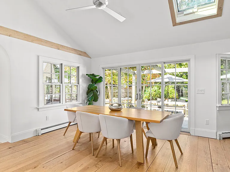 15 Beach Plum Rd — Photo 10
