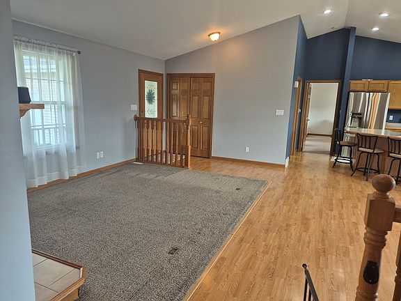5th image of 2511 Hickory Cir