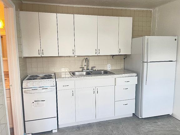 4th image of 6550 SW 49th St #1