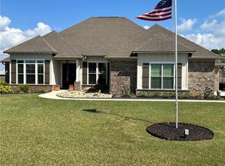 10937 Warrenton Rd, Daphne, AL 36526