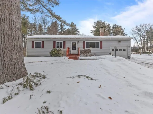 9 Woodcrest Circle, Milton, VT 05468