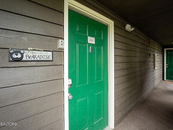 3rd image of 1380 Ski View Dr #2202