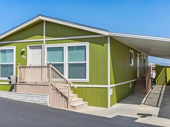 65 Hummingbird Ln, Oceanside, CA 92057